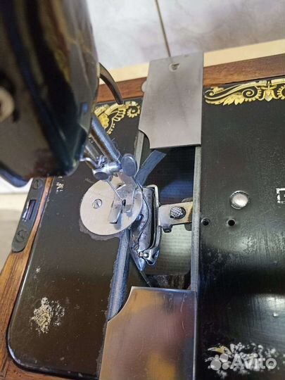 Швейная машинка 