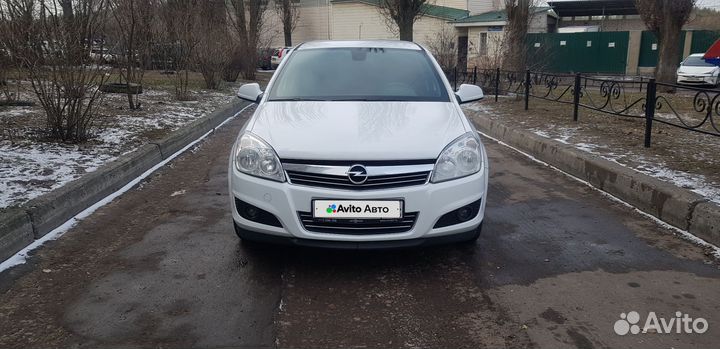 Opel Astra 1.6 МТ, 2012, 206 885 км