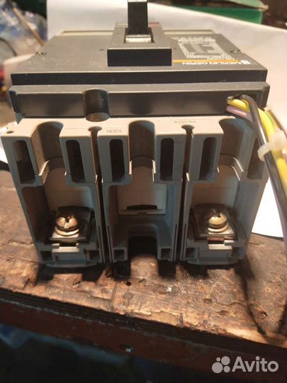 Автоматический выключатель NS100H 100AMP 750 В