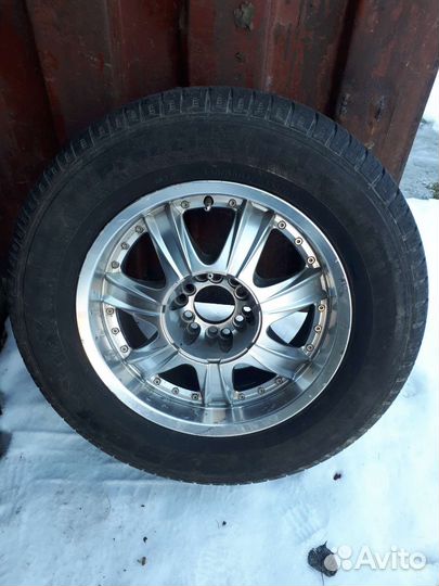 Kapsen HP7 65 R17 111H