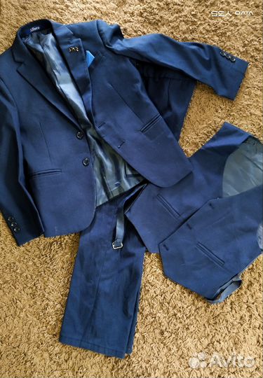 Школьный костюм костюм на первоклассника