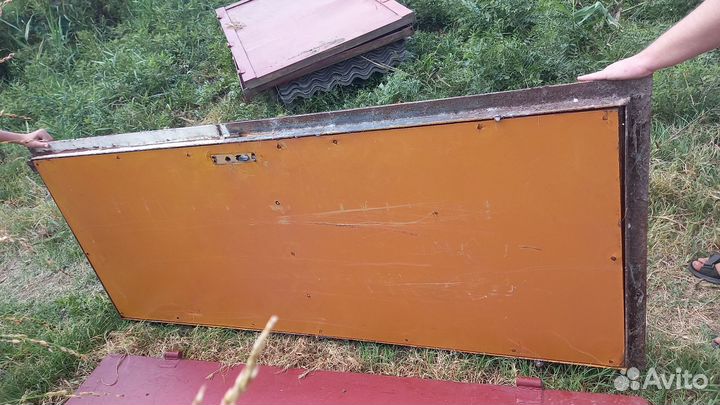 Металлическая дверь бу