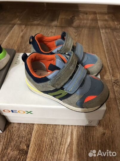 Продаются кроссовки Geox