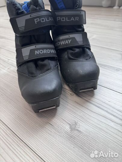 Беговые лыжи и ботинки