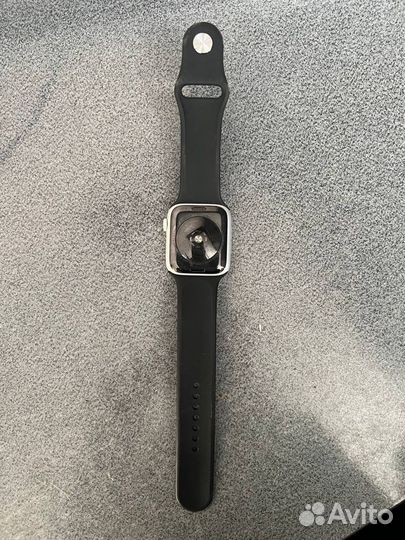 Часы apple watch se 44 mm nike