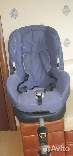 Автомобильное кресло maxi cosi isofix
