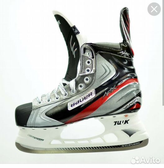 Хоккейные коньки bauer