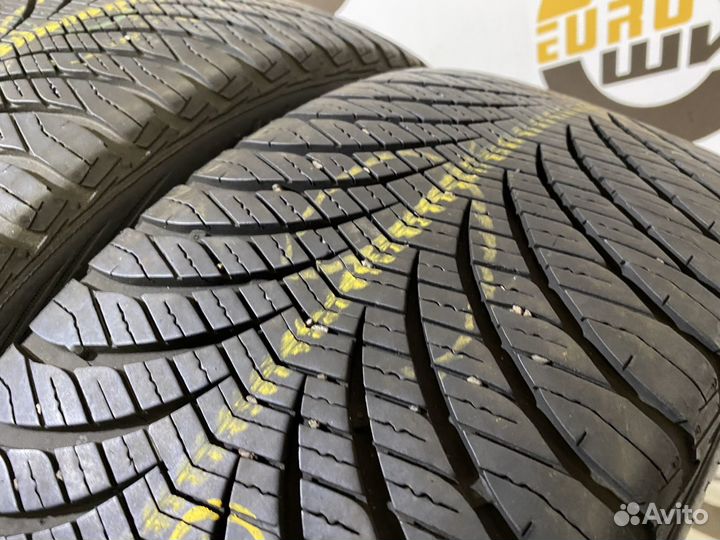 Goodyear Vector 4Seasons Gen-2 225/55 R17