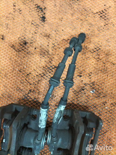 Комплект суппортов задний Audi Q5 I 8R cdnc 2011