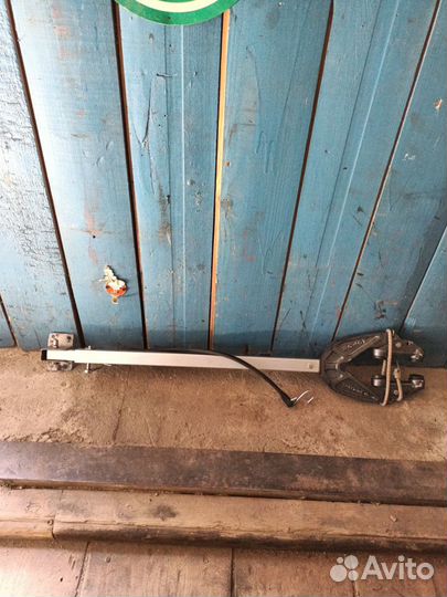 Опорный кронштейн для перевозки лодочного мотора