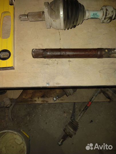 Привод передний правый