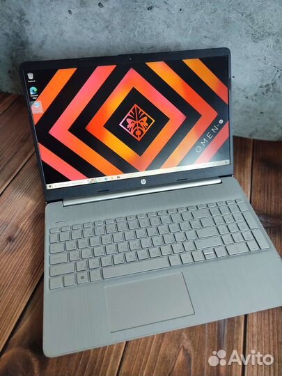 Мощный HP 2022, 11Gen 4ядра/8 потоков ips,ssd 512