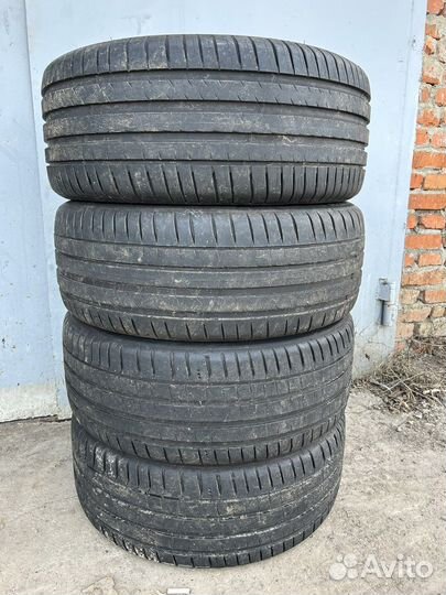 Michelin Pilot Sport 5 255/45 R19