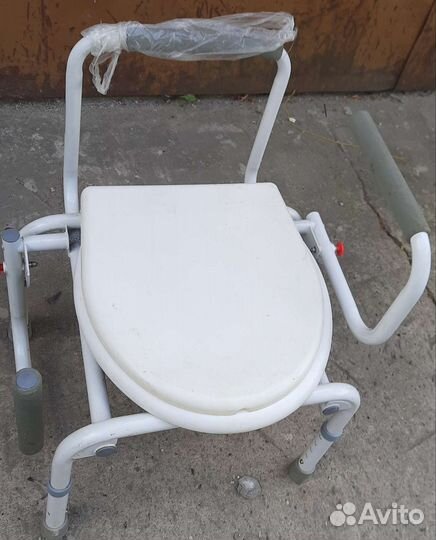 Стул кресло для инвалидов