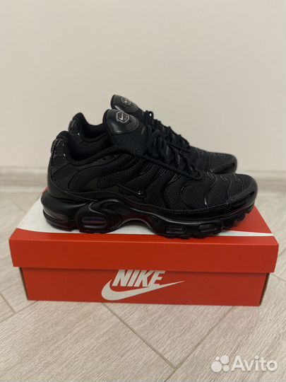 Кроссовки Nike Air Max Plus Triple Black