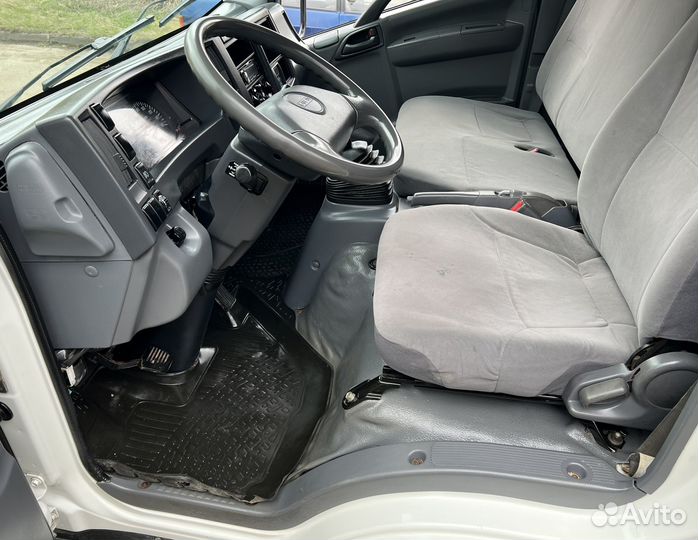 Isuzu ELF (N-series) рефрижератор, 2017