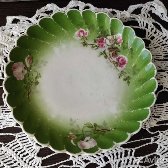 Набор дореволюционных тарелочек