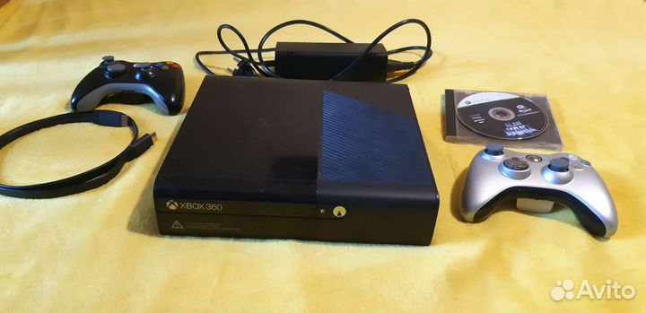 Xbox 360e 500GB (Продаю или меняю)