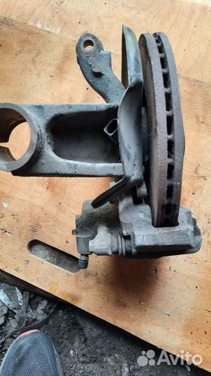 Кулак поворотный volkswagen polo