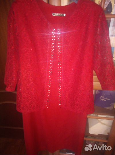 Вечернее красное платье с гипюром и люрексом, 50 р