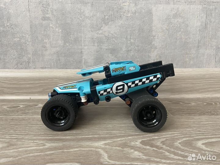 Lego Technic трюковой грузовик 42059