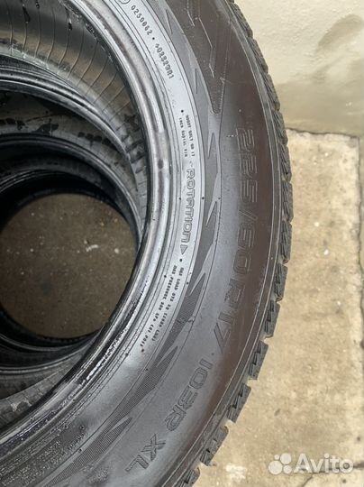 Nokian Tyres Hakkapeliitta R2 SUV 225/60 R17 103R