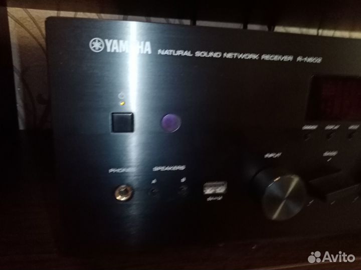 Продам стереоресиер Yamaha R-N602