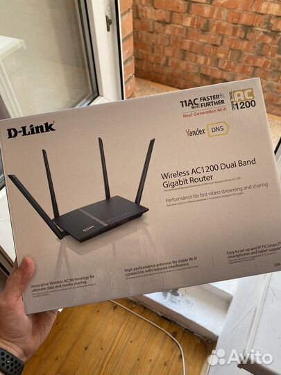 Wi-Fi роутер D-Link DIR-825