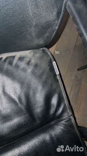 Офисное кресло