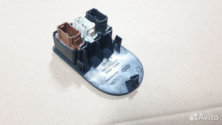 Накладка центральной консоли Nissan Qashqai