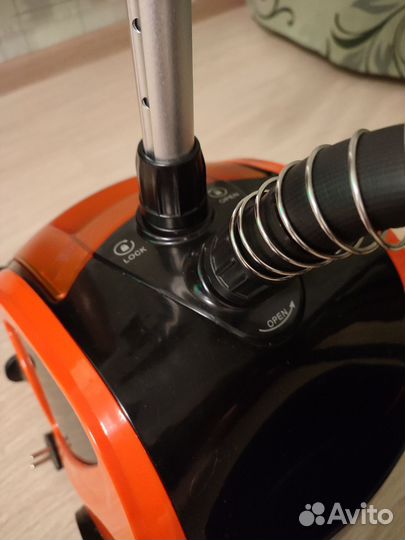 Отпариватель для одежды вертикальный