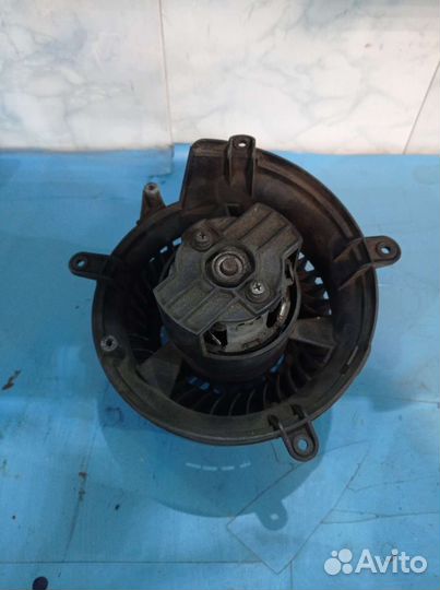 Мотор печки Mercedes w202, 208,210