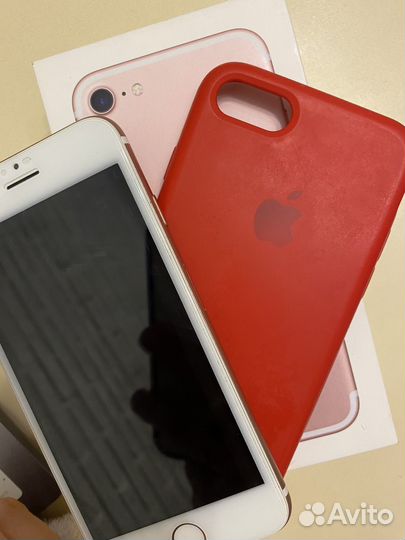 Телефон iPhone 7