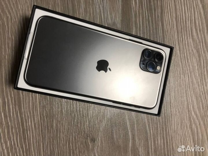 iPhone 11 Pro Max, 64 ГБ