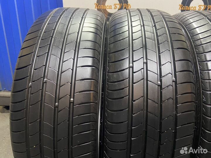 Kumho Ecsta HS51 215/60 R17 96H