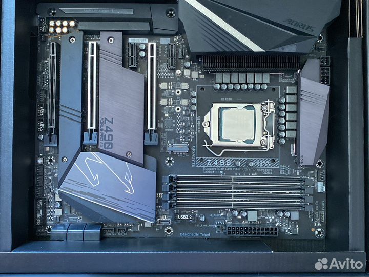 Материнская gygabyte c процессором intel core i7