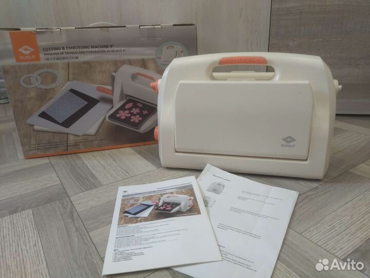 Аппарат для вырубки с рабочем полем размера 