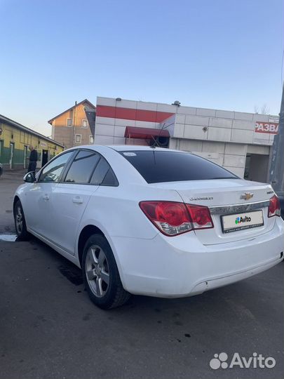 Chevrolet Cruze 1.6 AT, 2011, 300 000 км