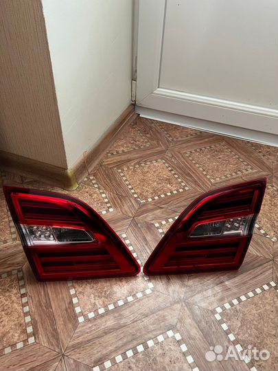 Фонарь задний в крышку багажника Mercedes ML W166