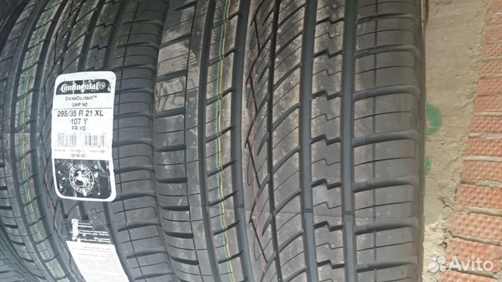 Continental ContiCrossContact UHP 295/35 R21 107Y