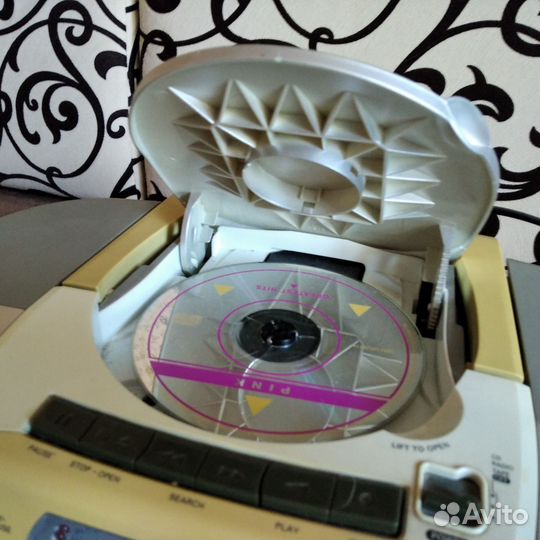 Магнитофон Phillips