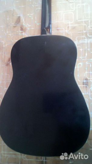 Акустическая гитара