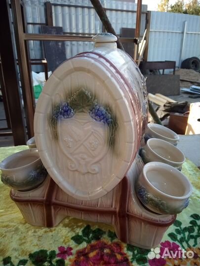 Глиняная бочка для вина