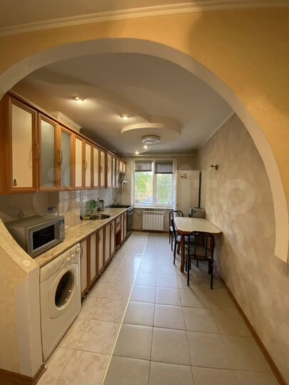 3-к. квартира, 71 м², 2/12 эт.
