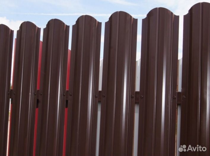 Штакетник металлический, в наличии и под заказ
