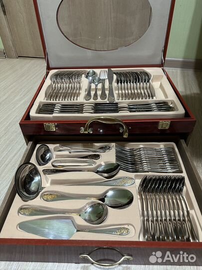 Столовые приборы