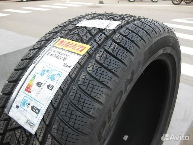 Pirelli Scorpion Winter 265/40 R22 106V