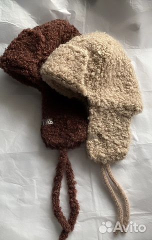 Шапка ушанка из пряжи букле