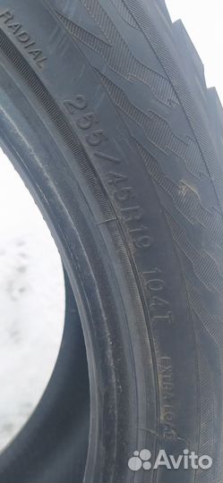 Yokohama 104ZR 255/45 R19 104T