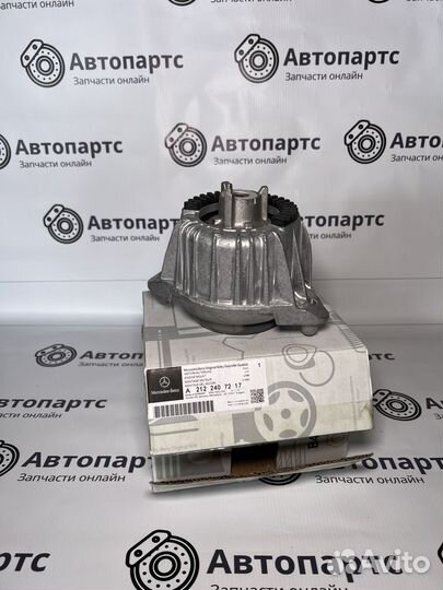 Подушка двигателя Mercedes-Benz w212